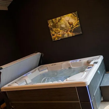 Avec Privatif A Orval Hotel